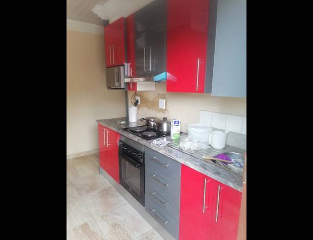 3 BEDROOM HOUSE FOR SALE IN MERITENG